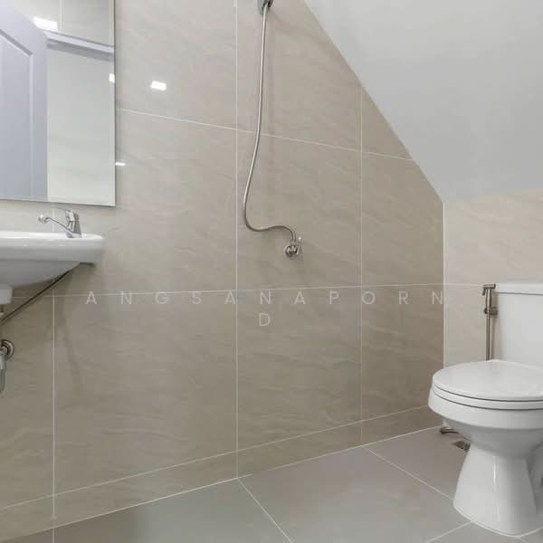 Baan Lanthog Tiwanon-Pak Kret 27, Nonthaburi, Tiwanon Road, Bang Phut, Pak Kret, Nonthaburi, 2 Bedrooms, 160 sqm, Semi-Detached House (Twin House) For Sale, by Angsanaporn D, 500179987 - DDproperty.com