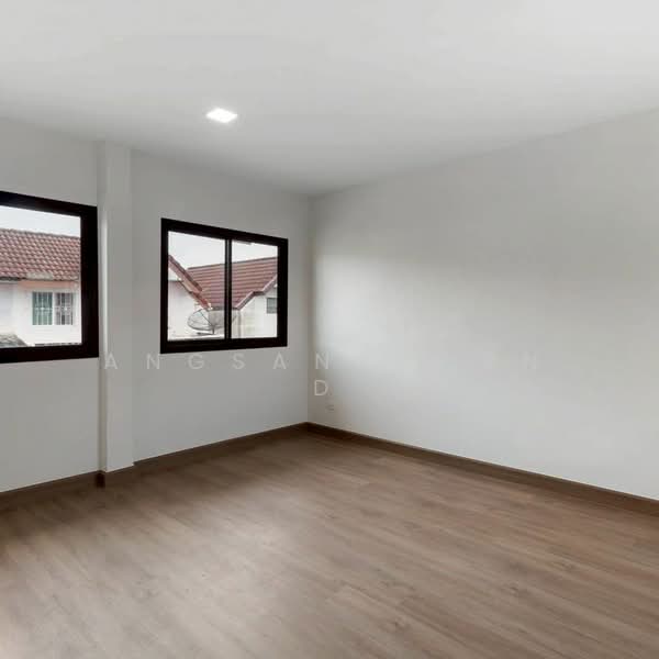 Baan Lanthog Tiwanon-Pak Kret 27, Nonthaburi, Tiwanon Road, Bang Phut, Pak Kret, Nonthaburi, 2 Bedrooms, 160 sqm, Semi-Detached House (Twin House) For Sale, by Angsanaporn D, 500179987 - DDproperty.com