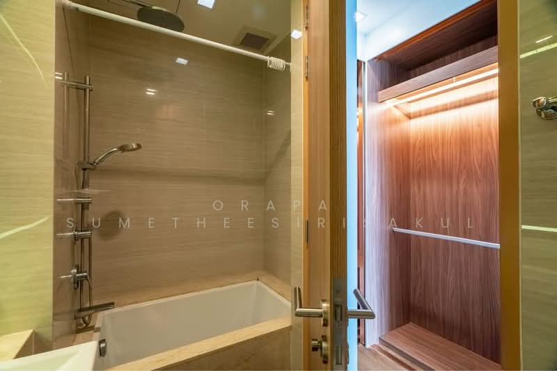 Noble BE33, Bangkok, 19 Soi Sukhumvit 33, Khlong Tan Nua, Watthana, Bangkok, 1 Bedroom, 40 sqm, Condo For Sale, by Orapa Sumetheesirisakul, 500180011 - DDproperty.com