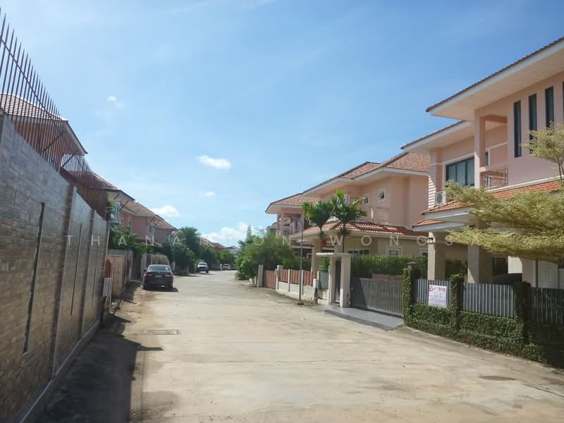 บ้านเดี่ยว ถนน ทุ่งกง กาญจนดิษฐ์ จังหวัด สุราษฎร์ธานี, Surat Thani, Thung Kong, Kanchanadit, Surat Thani, 4 Bedrooms, 221 sqm, Single Detached House For Sale, by Thanandon Wongsa, 500180020 - DDproperty.com