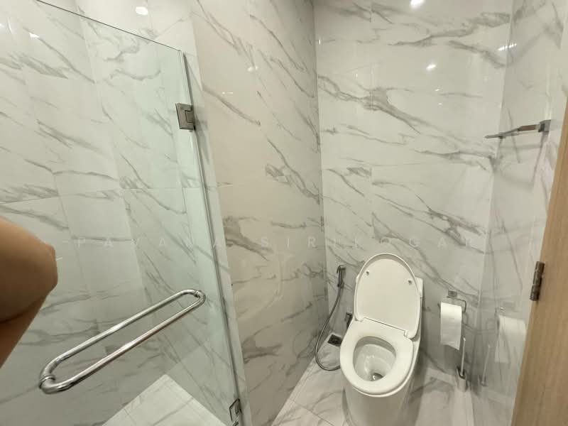 Noble BE19 Sukhumvit, Bangkok, 89 Sukhumvit 19 Alley, Khlong Tan Nua, Watthana, Bangkok, 2 Bedrooms, 55 sqm, Condo For Rent, by Pavana Sirikogar, 500180025 - DDproperty.com