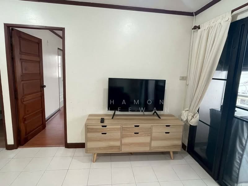 Aree Place Sukhumvit 26, Bangkok, Khong Tan, Khlong Toei, Bangkok, 3 Bedrooms, 105 sqm, Condo For Rent, by Pichamon Thaneewan, 500180030 - DDproperty.com