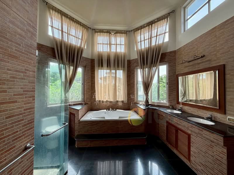 Baan Lat Phrao 1, Bangkok, ประดิษฐ์มนูธรรม (เลียบด่วนรามอินทรา), Khlong Chan, Bang Kapi, Bangkok, 5 Bedrooms, 500 sqm, Single Detached House For Sale, by อภัสนันท์ ภัคนราธนเศรษฐ์, 500180038 - DDproperty.com