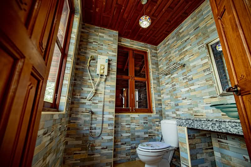 Traditional Thai Style House Made From Teak Wood - 7 Beds 6 Baths, Chon Buri (Pattaya), Huai Yai, Bang Lamung (Pattaya), Chon Buri (Pattaya), 7 Bedrooms, 1,200 sqm, Single Detached House For Sale, by Peter Nielsen, 500180050 - DDproperty.com