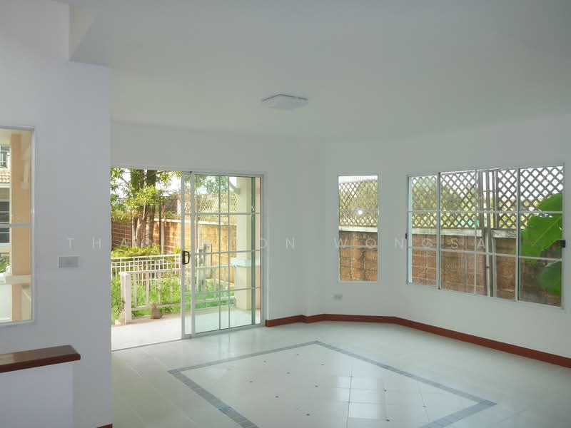 บ้านเดี่ยว หมู่บ้านมัณฑนา รังสิต-นครนายก ตำบลประชาธิปัตย์ อำเภอธัญบุรี จังหวัดปทุมธานี, Pathum Thani, Prachathipat, Thanyaburi, Pathum Thani, 4 Bedrooms, 100 sqm, Single Detached House For Sale, by Thanandon Wongsa, 500180062 - DDproperty.com