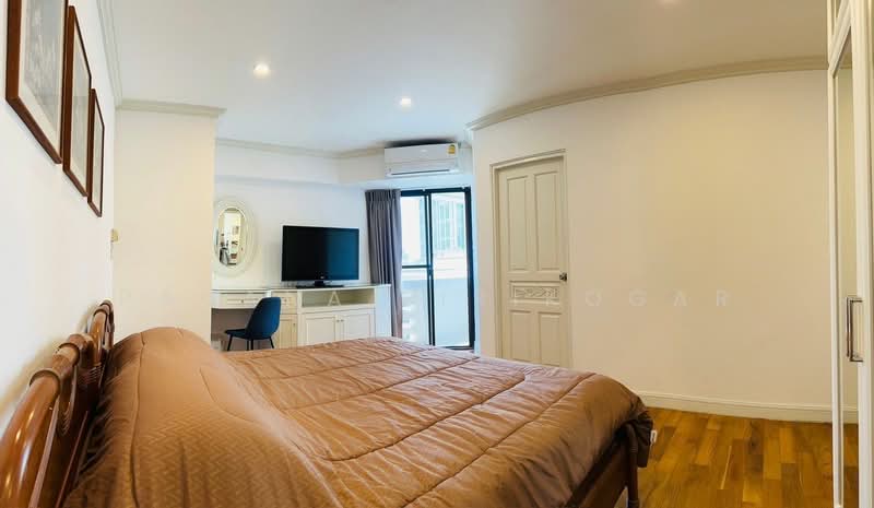 Baan Suanpetch, Bangkok, 18 Soi Sukhumvit 39, Khlong Tan Nua, Watthana, Bangkok, 3 Bedrooms, 137 sqm, Condo For Rent, by Pavana Sirikogar, 500180070 - DDproperty.com