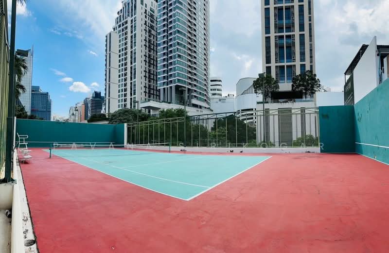 Baan Suanpetch, Bangkok, 18 Soi Sukhumvit 39, Khlong Tan Nua, Watthana, Bangkok, 3 Bedrooms, 137 sqm, Condo For Rent, by Pavana Sirikogar, 500180070 - DDproperty.com