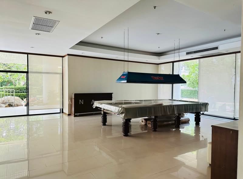 Baan Suanpetch, Bangkok, 18 Soi Sukhumvit 39, Khlong Tan Nua, Watthana, Bangkok, 3 Bedrooms, 137 sqm, Condo For Rent, by Pavana Sirikogar, 500180070 - DDproperty.com