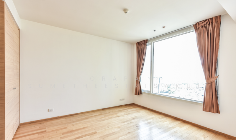 The Empire Place, Bangkok, 88 Narathiwatratchanakharin Road, Thung Maha Mek, Sathon, Bangkok, 2 Bedrooms, 98 sqm, Condo For Sale, by Orapa Sumetheesirisakul, 500180071 - DDproperty.com