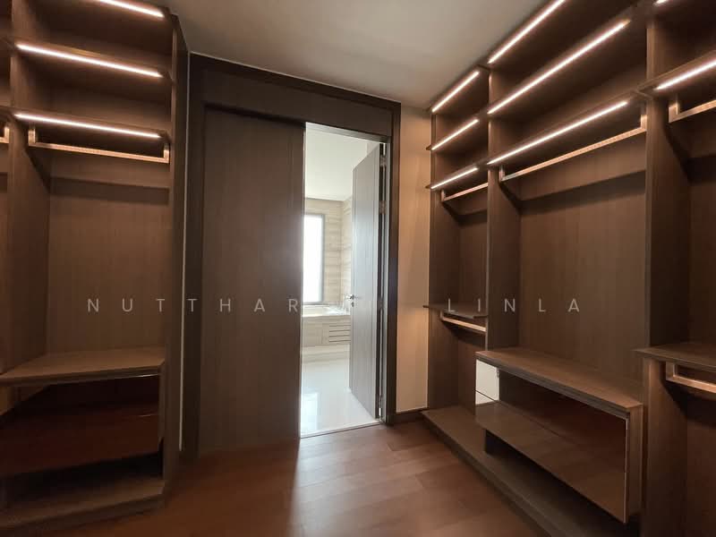 Q1 Sukhumvit, Bangkok, 1 Sukhumvit Road, Khlong Toei, Khlong Toei, Bangkok, 3 Bedrooms, 158 sqm, Condo For Sale, by Nuttharom  Linla , 500180094 - DDproperty.com