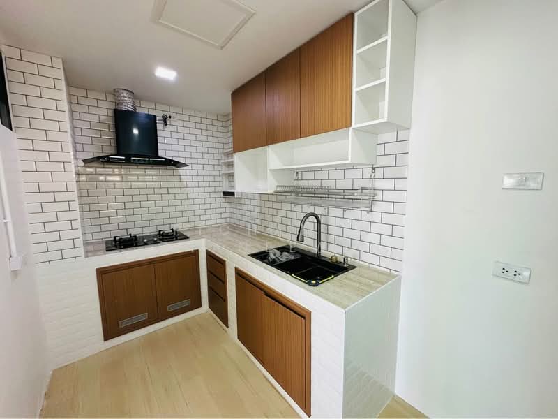 Baanpruksa Latkrabang Chalongkrung, Bangkok, Soi Sangkha Pracha, Lam Phak Chi, Nong Chok, Bangkok, 3 Bedrooms, 103 sqm, Townhouse For Sale, by Pichamon Thaneewan, 500180120 - DDproperty.com