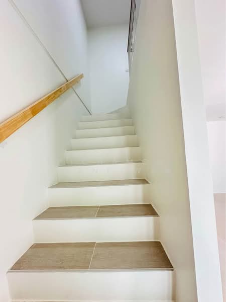 บ้านพฤกษา ลาดกระบัง ฉลองกรุง (Baanpruksa Latkrabang Chalongkrung), กรุงเทพ, Soi Sangkha Pracha, ลำผักชี, หนองจอก, กรุงเทพ, 103 ตร.ม., ทาวน์เฮ้าส์ ขาย, โดย Pichamon Thaneewan, 500180120 - DDproperty.com