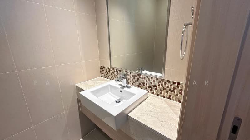 39 Boulevard Executive Residence, Bangkok, 39 - 41 Soi Phrom Chit (Sukhumvit 39), Khlong Tan Nua, Watthana, Bangkok, 3 Bedrooms, 210 sqm, Apartment For Rent, by Pavana Sirikogar, 500180149 - DDproperty.com