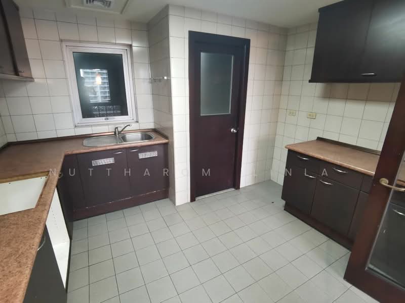 All Seasons Mansion, Bangkok, Soi Ruamrudee, Wireless Road, Lumphini, Pathum Wan, Bangkok, 3 Bedrooms, 178 sqm, Condo For Sale, by Nuttharom Linla , 500180152 - DDproperty.com