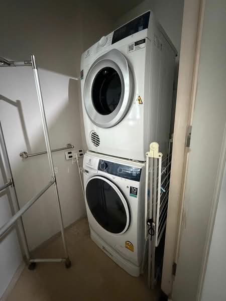 Baan Siri 24, Bangkok, 39 Sukhumvit 24 Alley, Khong Tan, Khlong Toei, Bangkok, 2 Bedrooms, 90 sqm, Condo For Rent, by Pavana Sirikogar, 500180153 - DDproperty.com