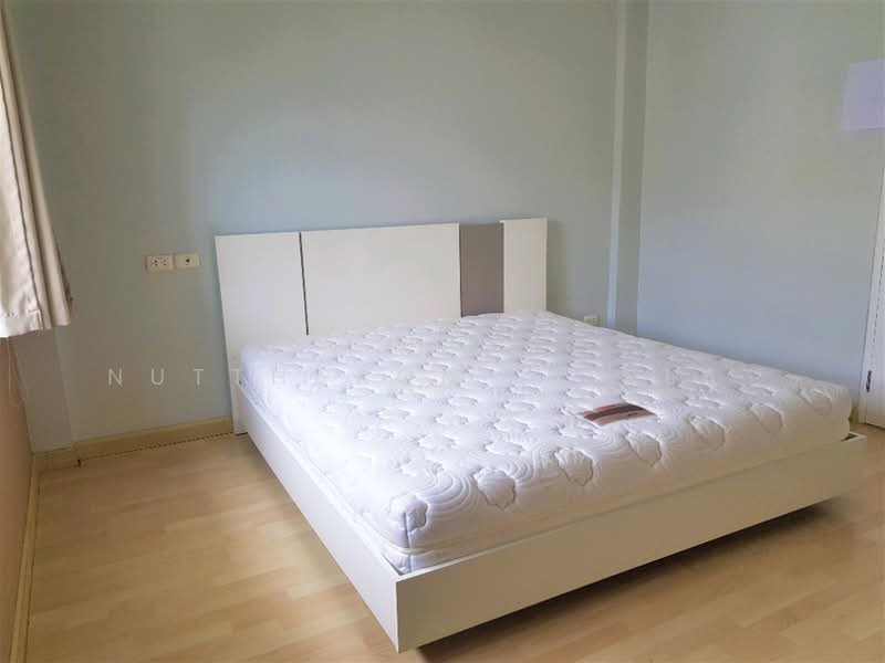 Thanapat Haus Sathorn - Narathiwas, Bangkok, Soi Chuen Chitrung, Nontri Road, Chong Nonsi, Yan Nawa, Bangkok, 3 Bedrooms, 200 sqm, Townhouse For Sale, by Nuttharom  Linla , 500180167 - DDproperty.com