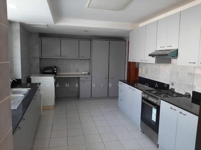 President Park Sukhumvit 24, Bangkok, 99 Sukhumvit 24 Alley, Khlongtoei Nua, Watthana, Bangkok, 3 Bedrooms, 261 sqm, Condo For Rent, by Pavana Sirikogar, 500180177 - DDproperty.com