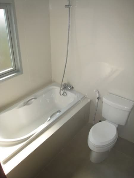 P.W.T. Mansion, Bangkok, 173/6 Soi Sukhumvit 16, Khlong Toei, Khlong Toei, Bangkok, 2 Bedrooms, 111 sqm, Apartment For Rent, by Pavana Sirikogar, 500180222 - DDproperty.com