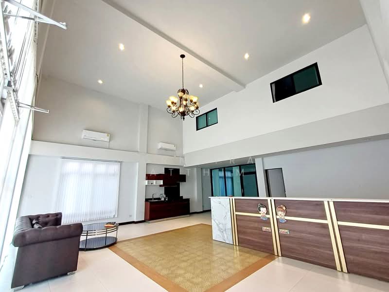 For Rent - R0945 | Large 3-Storey Commercial Building for Rent near Royal Park Rajapruek, Chiang Mai, Chiang Mai