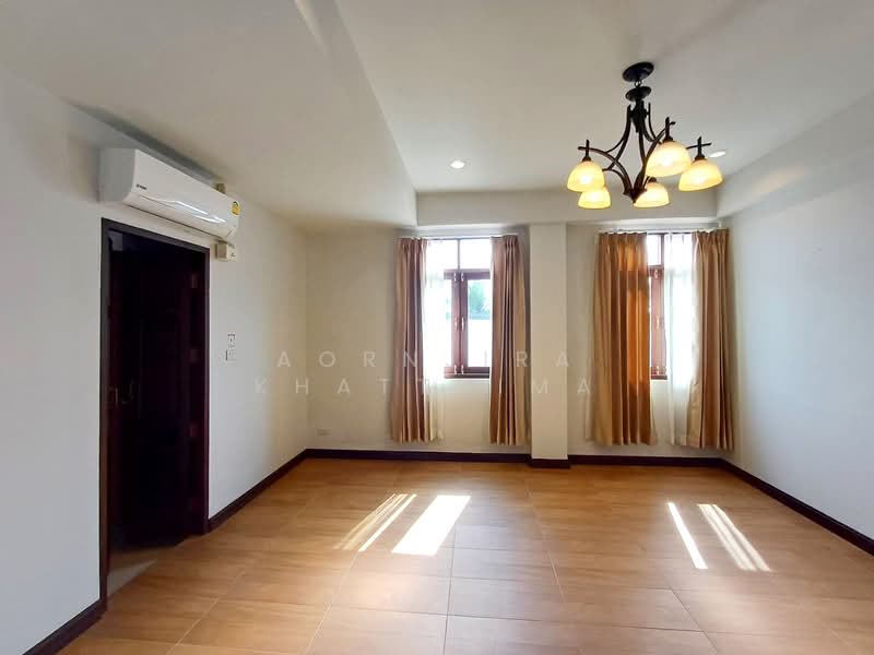 For Rent - R0945 | Large 3-Storey Commercial Building for Rent near Royal Park Rajapruek, Chiang Mai, Chiang Mai