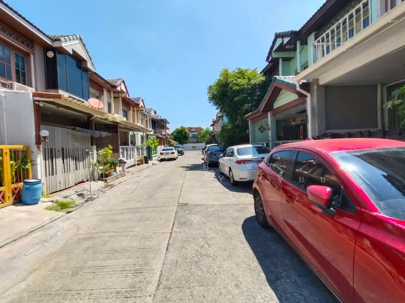 วรารักษ์ รามอินทรา, Bangkok, Sam Wa Tawan Tok, Khlong Sam Wa, Bangkok, 3 Bedrooms, 100 sqm, Townhouse For Sale, by The Best Property เจี๊ยบ, 500180238 - DDproperty.com