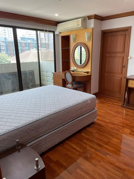 Sachayan Mansion, Bangkok, 43 Soi Sukhumvit 53, Khlong Tan Nua, Watthana, Bangkok, 3 Bedrooms, 270 sqm, Apartment For Rent, by Pavana Sirikogar, 500180296 - DDproperty.com