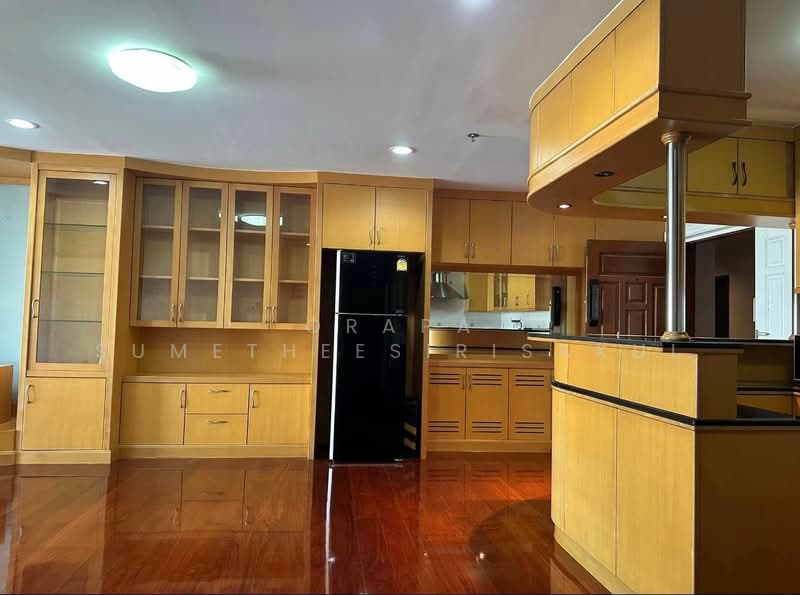 Baan Ploenchit, Bangkok, Soi Ruamrudee 2 Ploenchit Road, Lumphini, Pathum Wan, Bangkok, 3 Bedrooms, 108 sqm, Condo For Sale, by Orapa Sumetheesirisakul, 500180298 - DDproperty.com
