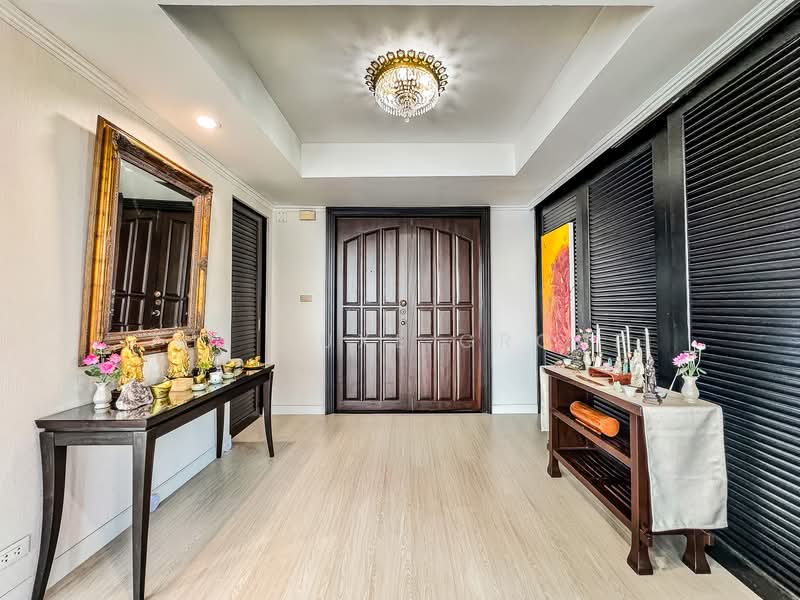 Supalai Place Sukhumvit 39, Bangkok, 175-179 Soi Sukhumvit 39 Sukhumvit Road, Khlong Tan Nua, Watthana, Bangkok, 4 Bedrooms, 409 sqm, Condo For Rent, by The Luxe Group, 500180349 - DDproperty.com