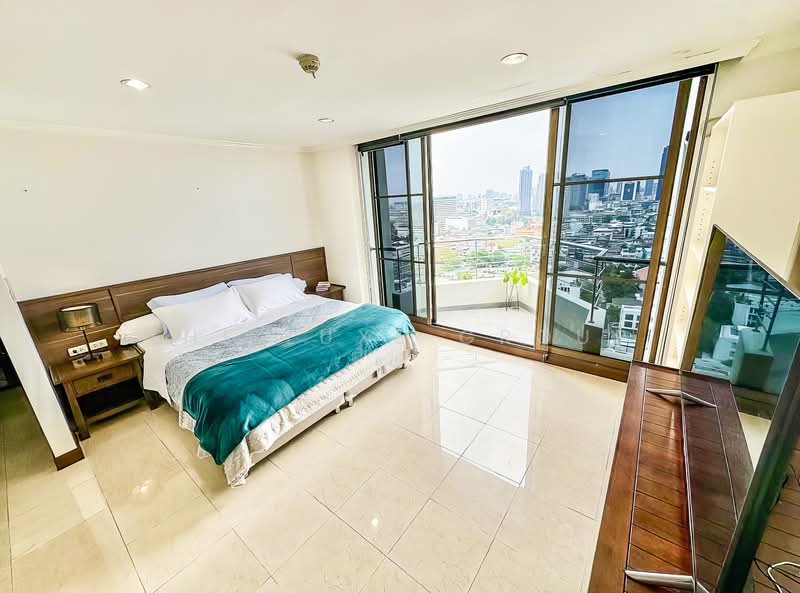 Supalai Place Sukhumvit 39, Bangkok, 175-179 Soi Sukhumvit 39 Sukhumvit Road, Khlong Tan Nua, Watthana, Bangkok, 4 Bedrooms, 409 sqm, Condo For Rent, by The Luxe Group, 500180349 - DDproperty.com