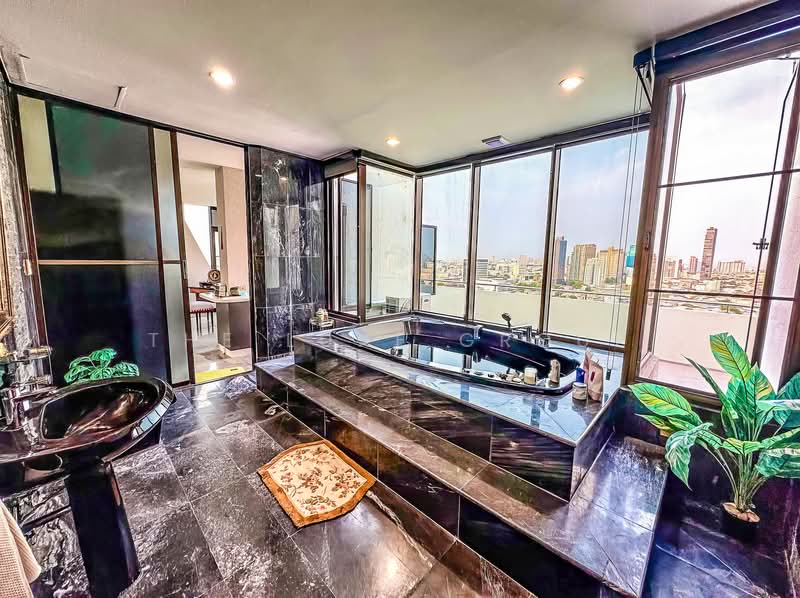 Supalai Place Sukhumvit 39, Bangkok, 175-179 Soi Sukhumvit 39 Sukhumvit Road, Khlong Tan Nua, Watthana, Bangkok, 4 Bedrooms, 409 sqm, Condo For Rent, by The Luxe Group, 500180349 - DDproperty.com