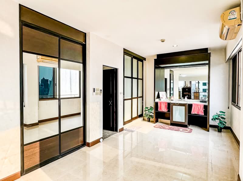 Supalai Place Sukhumvit 39, Bangkok, 175-179 Soi Sukhumvit 39 Sukhumvit Road, Khlong Tan Nua, Watthana, Bangkok, 4 Bedrooms, 409 sqm, Condo For Rent, by The Luxe Group, 500180349 - DDproperty.com