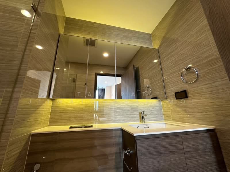 Whizdom Essence, Bangkok, 5 Piyabutr 1 Alley, Bang Chak, Phra Khanong, Bangkok, 1 Bedroom, 34 sqm, Condo For Rent, by Tanapat Jitwatcharakomol, 500180363 - DDproperty.com