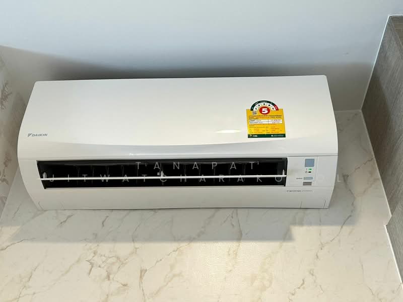 Whizdom Essence, Bangkok, 5 Piyabutr 1 Alley, Bang Chak, Phra Khanong, Bangkok, 1 Bedroom, 34 sqm, Condo For Rent, by Tanapat Jitwatcharakomol, 500180363 - DDproperty.com