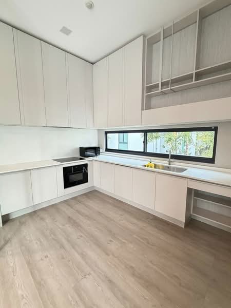 VIVE Krungthep Kreetha, Bangkok, Krungthep Kreetha Road, Saphan Sung, Saphan Sung, Bangkok, 4 Bedrooms, 421 sqm, Single Detached House For Rent, by Living Condo, 500180403 - DDproperty.com