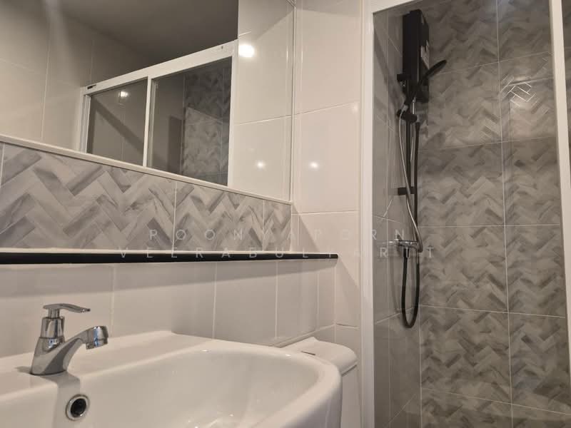 Regent Home Bangna, Bangkok, Sanphawut Road, Bang Na Tai, Bang Na, Bangkok, 1 Bedroom, 28 sqm, Condo For Rent, by Poonyaporn Veerabulyarit, 500180424 - DDproperty.com