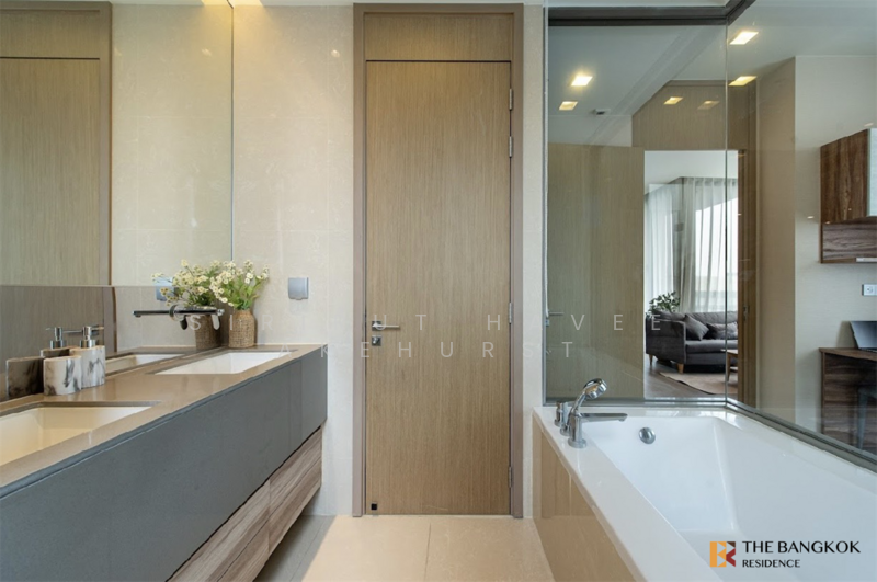 The Esse Asoke, Bangkok, 333 Soi Sukhumvit 21, Sukhumvit Road, Khlongtoei Nua, Watthana, Bangkok, 2 Bedrooms, 75 sqm, Condo For Sale, by Sirirut Havee Akehurst, 500180430 - DDproperty.com