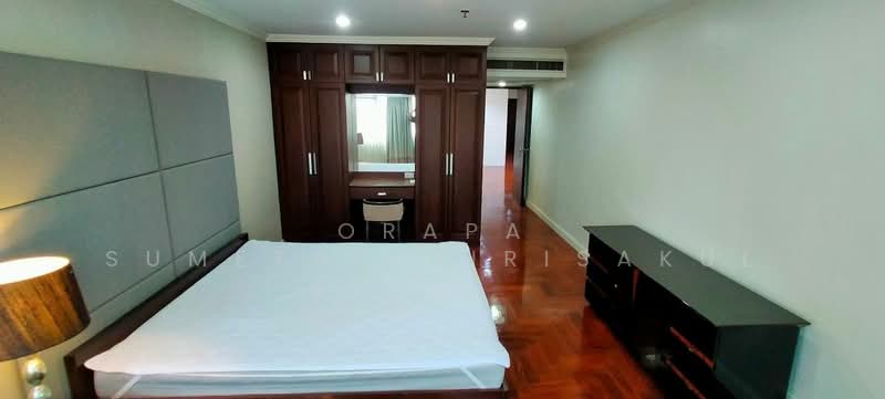 Baan Suanpetch, Bangkok, 18 Soi Sukhumvit 39, Khlong Tan Nua, Watthana, Bangkok, 2 Bedrooms, 135 sqm, Condo For Sale, by Orapa Sumetheesirisakul, 500180432 - DDproperty.com