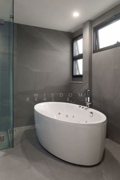 The Gentry Sukhumvit 101, Bangkok, Soi Sukhumvit 101, Sukhumvit Road, Bang Chak, Phra Khanong, Bangkok, 3 Bedrooms, 390 sqm, Single Detached House For Rent, by Wisdom Real Estate, 500180444 - DDproperty.com