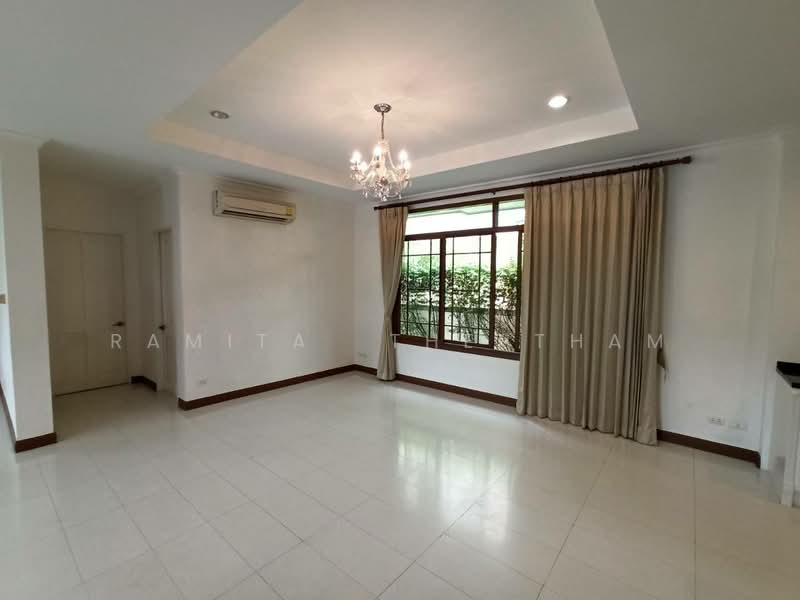 Narasiri Pattanakarn-Srinakarin, Bangkok, 878 Soi Srinakarin 20, Khlong Chan, Bang Kapi, Bangkok, 5 Bedrooms, 440 sqm, Single Detached House For Rent, by Ramita  Theptham, 500180448 - DDproperty.com
