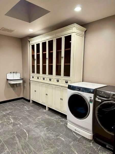 ขาย - Baan Klang Krung Thonglor : บ้านกลางกรุงทองหล่อ, กรุงเทพ