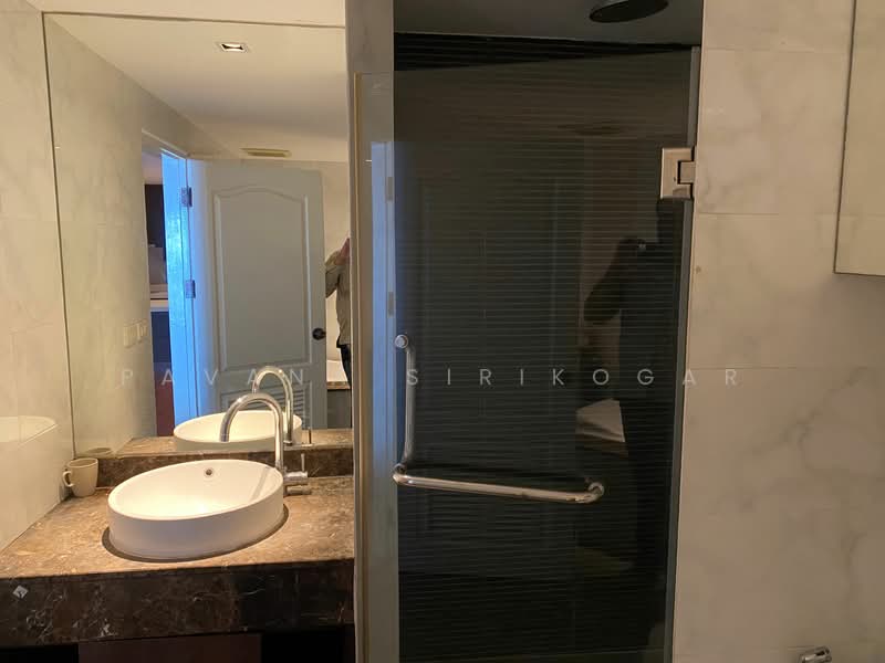 State Tower, Bangkok, 1055 Silom Road, Silom, Bang Rak, Bangkok, 1 Bedroom, 68 sqm, Condo For Rent, by Pavana Sirikogar, 500180544 - DDproperty.com