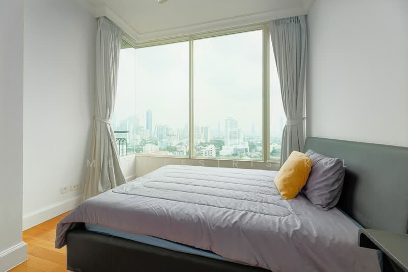 Royce Private Residences, Bangkok, 61 Soi Sukhumvit 31, Khlongtoei Nua, Watthana, Bangkok, 2 Bedrooms, 111 sqm, Condo For Sale, by Orapa Sumetheesirisakul, 500180627 - DDproperty.com