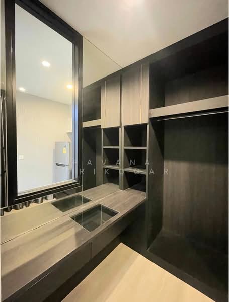 Life Asoke, Bangkok, Asoke-Dindang Road, Bang Kapi, Huai Khwang, Bangkok, 1 Bedroom, 35 sqm, Condo For Rent, by Pavana Sirikogar, 500180631 - DDproperty.com