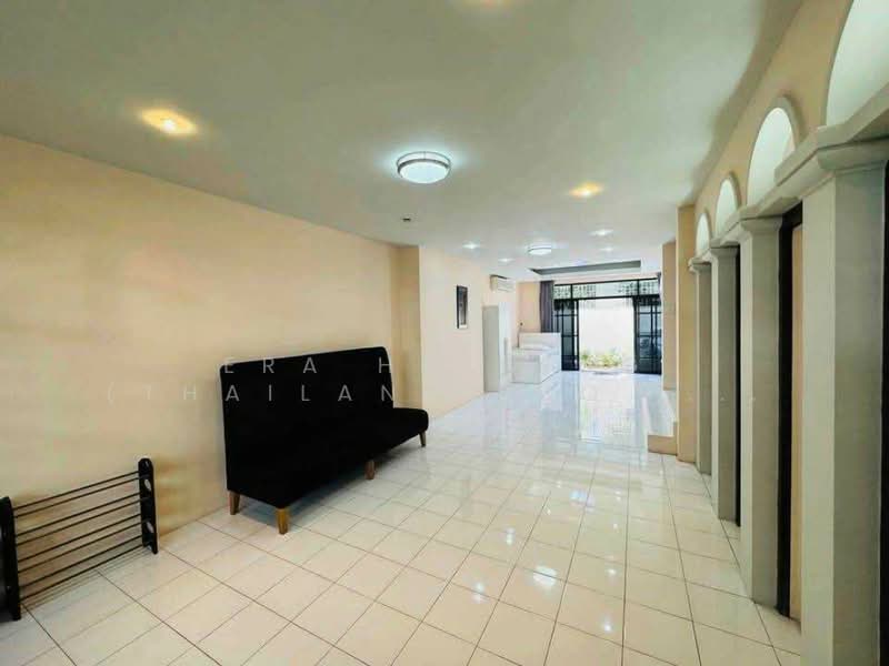 Moo Baan Chicha Castle, Bangkok, Sukhumvit 31, Khlongtoei Nua, Watthana, Bangkok, 4 Bedrooms, 350 sqm, Townhouse For Rent, by ERA Holding (Thailand) Co., Ltd., 500180647 - DDproperty.com