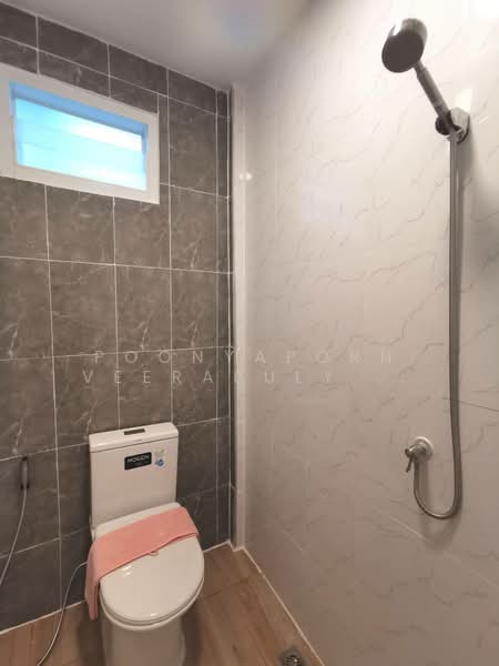 Moobaan Rung Rueang House Phahon Yothin 54, Bangkok, Theparak Road, Khlong Tanon, Sai Mai, Bangkok, 2 Bedrooms, 128 sqm, Townhouse For Sale, by Poonyaporn Veerabulyarit, 500180650 - DDproperty.com