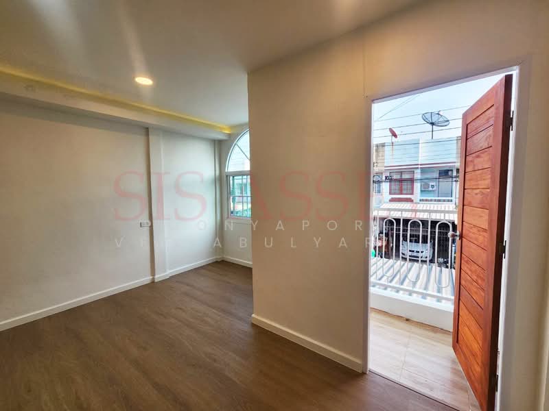 ขาย - Moobaan Rung Rueang House Phahon Yothin 54 : หมู่บ้านรุ่งเรืองเฮ้าส์ พหลโยธิน54, กรุงเทพ