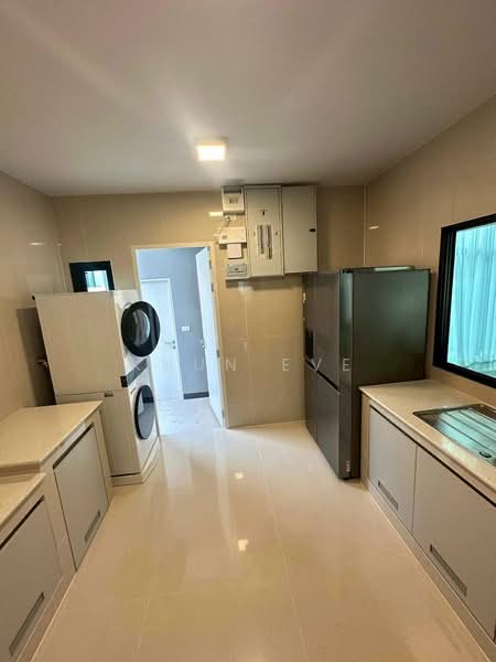 Burasiri Panyaintra, Bangkok, Khlong Song Road, Bang Chun, Khlong Sam Wa, Bangkok, 5 Bedrooms, 373 sqm, Single Detached House For Rent, by Khun Eve, 500180652 - DDproperty.com