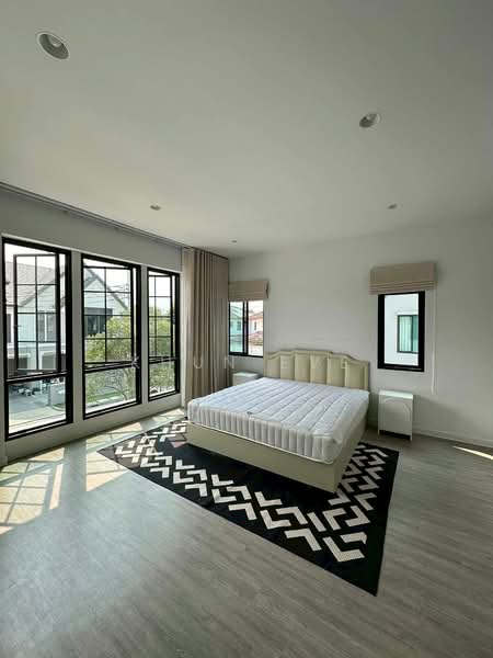 Burasiri Panyaintra, Bangkok, Khlong Song Road, Bang Chun, Khlong Sam Wa, Bangkok, 5 Bedrooms, 373 sqm, Single Detached House For Rent, by Khun Eve, 500180652 - DDproperty.com