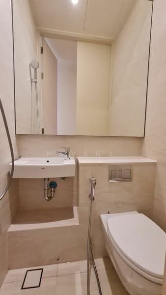 The Strand Thonglor, Bangkok, 36 Soi Sukhumvit 55, Khlong Tan Nua, Watthana, Bangkok, 3 Bedrooms, 185 sqm, Condo For Rent, by Pavana Sirikogar, 500180665 - DDproperty.com