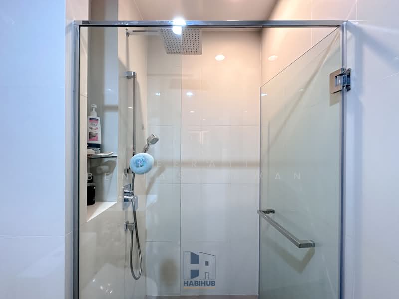 Oka Haus Sukhumvit 36, Bangkok, 3399 Rama 4 Road, Khong Tan, Khlong Toei, Bangkok, 3 Bedrooms, 87 sqm, Condo For Sale, by Keerati Benjasupawan, 500180676 - DDproperty.com